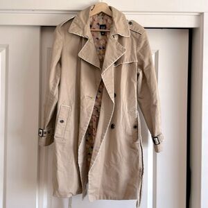 Women’s GAP Trench Coat (Size Large)